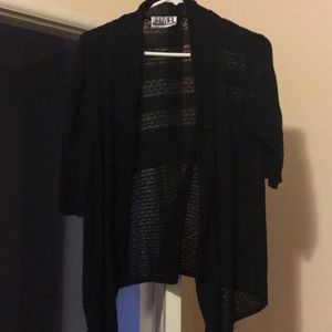 Quarter sleeve sweater